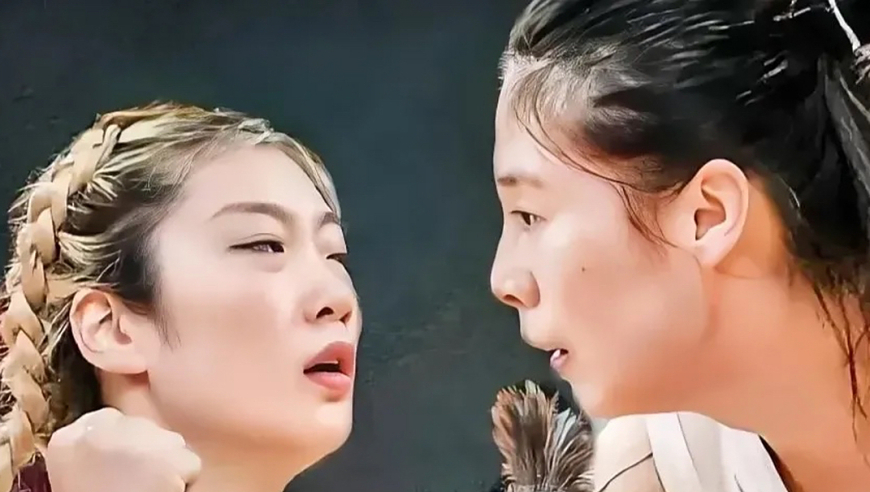 绝境之王！中国女篮三巨头打疯了，一节比赛让法国女篮心态崩盘