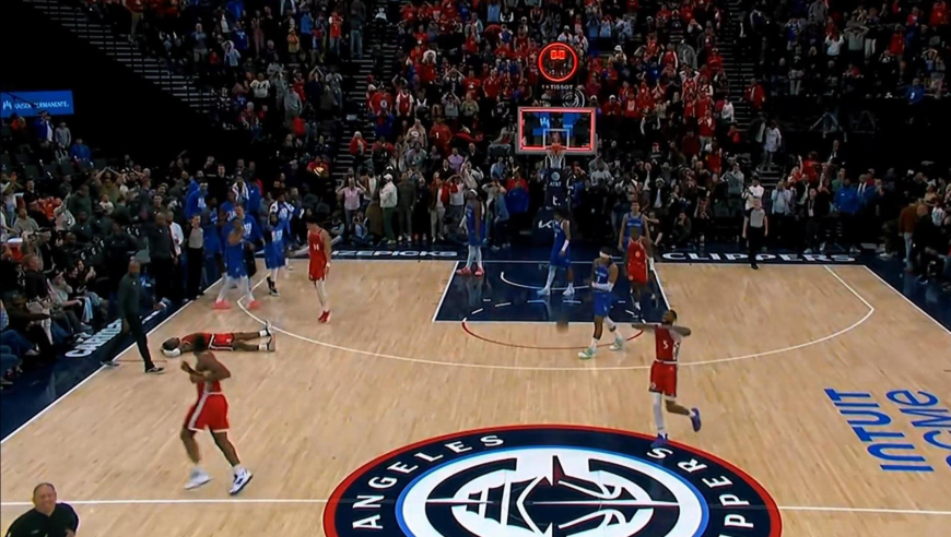 快船魔术决胜时刻：莱昂纳德单打续命 最后时刻妙传马瑟林错失绝杀