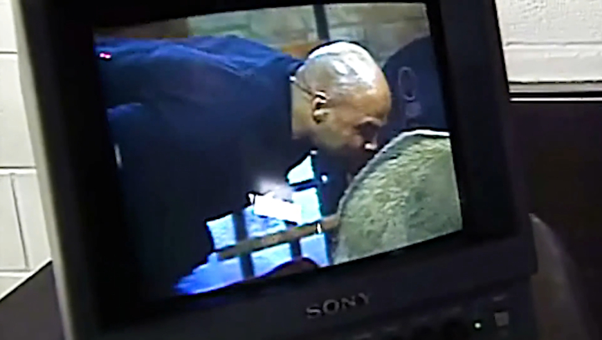 姚明打出证明之战，被打脸的巴克利无奈亲吻驴屁股，&ldquo;姚鲨&rdquo;首次对决打响｜移动长城