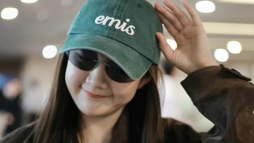 陈梦机场变秀场，不仅球打得好连衣品都这么好！姐姐真的好厉害 ​