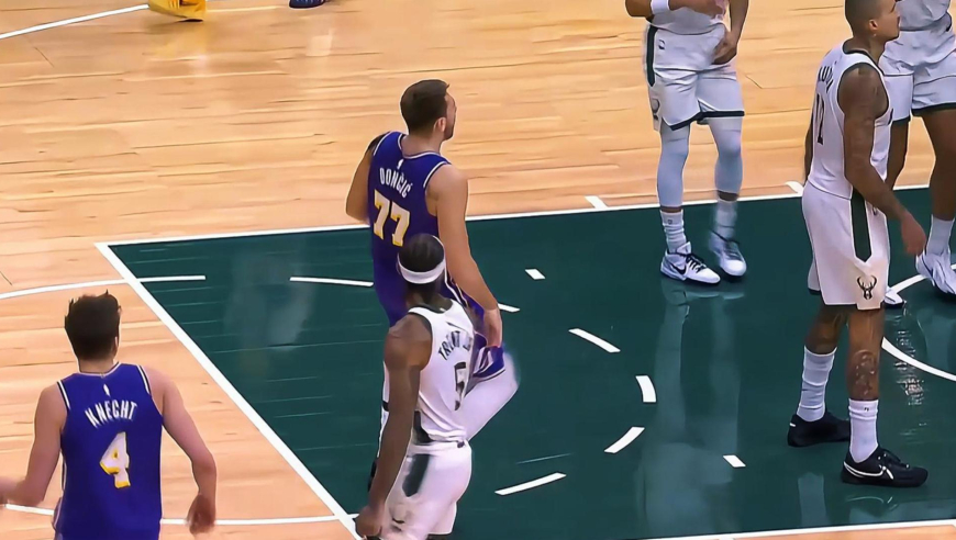 强到离谱！东契奇连中三分+连造犯规以一人之力助湖人打出10-0