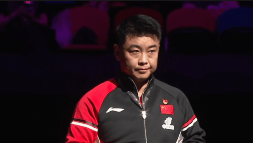 生气！王皓怒怼小将黄友政：不会赢还不会输 场上晃晃悠悠的要死不活