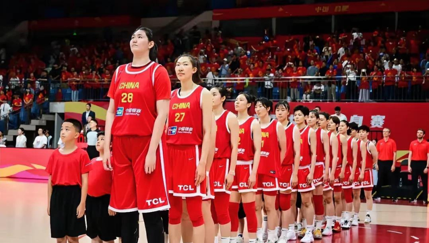 女篮阵容调整在即！12人名单基本确定，宫鲁鸣或裁4人，李梦替代者成焦点