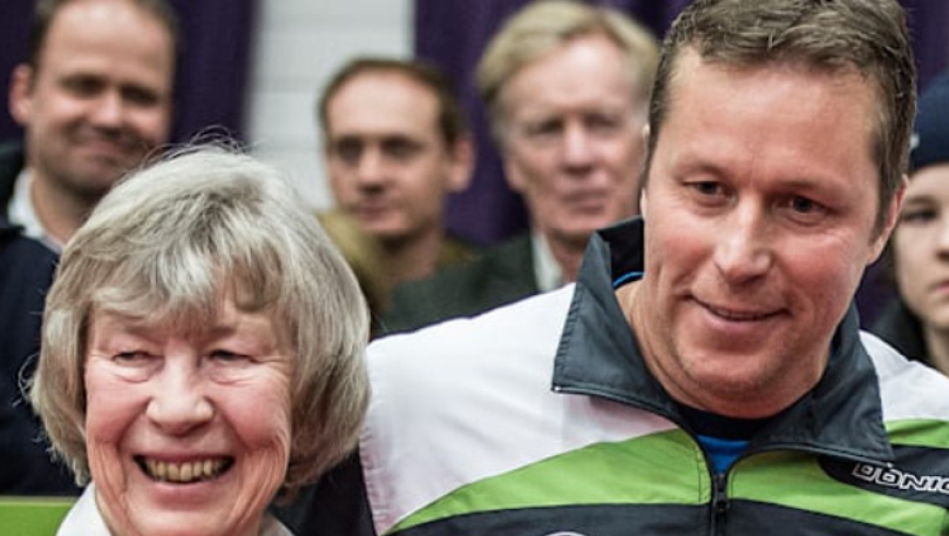 惊喜！乒坛首位大满贯将复出赛场，60岁瓦尔德内尔：妈妈催我打球