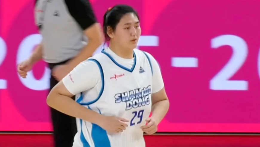 女姚明！张子宇战山西集锦：篮下高举高打外援都够不着