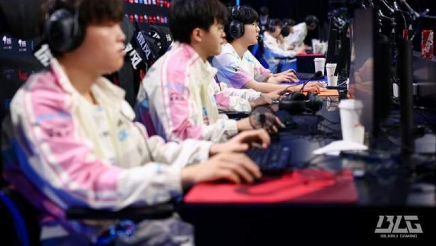 LPL两大超级强队晋级！Bin哥归队BLG强势反弹，今年S赛还得看他们